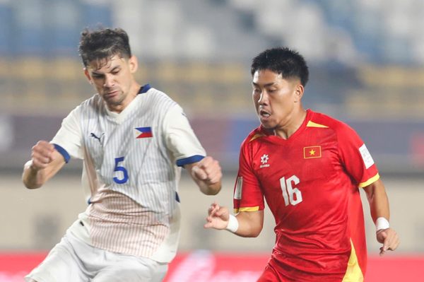 Ngô Đăng Khoa đang 'ngợp' ở tuyển Việt Nam?