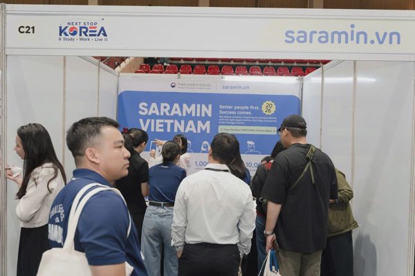 Ngoại ngữ mở rộng cơ hội việc làm, gia tăng lợi thế thu nhập