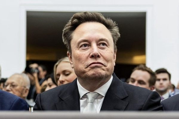 Ngoại trưởng Mỹ nói vấn đề Starlink ở Ukraine là do Elon Musk quyết định