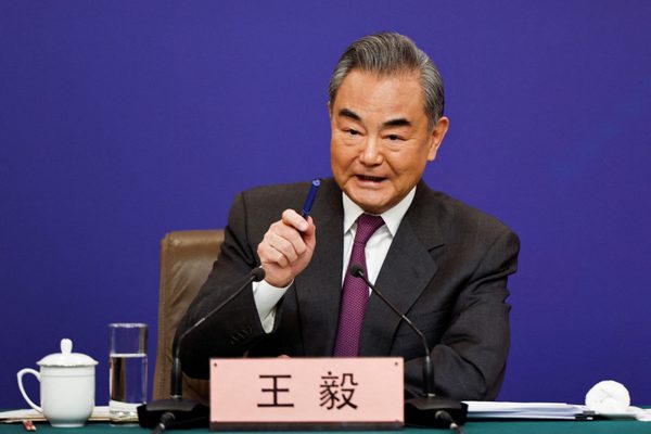 Ngoại trưởng Vương Nghị thúc giục Hàn Quốc không chọn phe, duy trì chính sách thân thiện với Trung Quốc