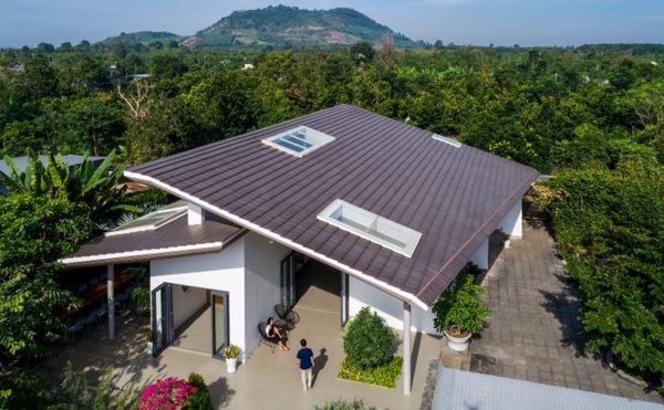 Ngôi nhà vùng quê dành không gian lớn để ba thế hệ sum họp