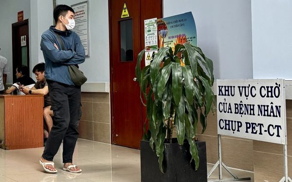 Người bệnh ung thư chờ đợi chụp PET/CT vì thiếu nguồn thuốc phóng xạ