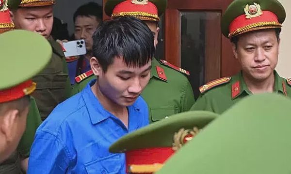Người chồng sống sót trong vụ thảm sát Đồng Nai xuất viện