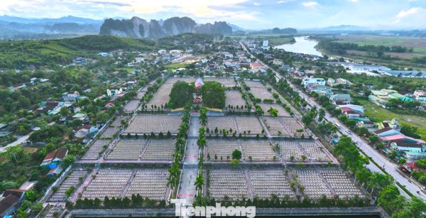 Người dân dỡ nhà, nhường đất mở rộng nơi yên nghỉ liệt sĩ
