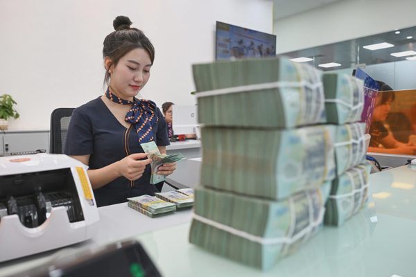 Người dân gửi ngân hàng hơn 11,2 triệu tỷ đồng