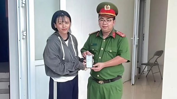 Người dân ở Thanh Hóa trả lại gần 1,4 tỷ đồng chuyển nhầm
