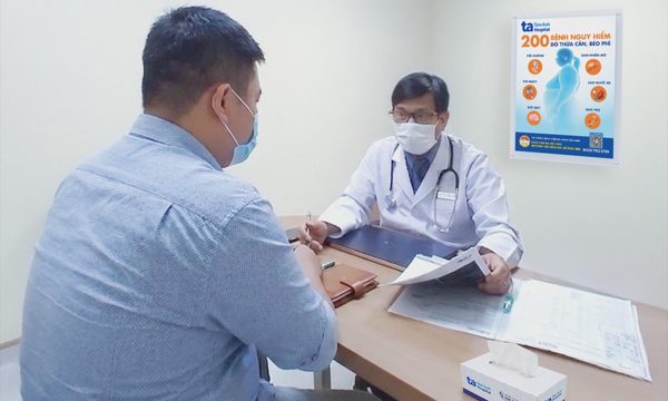 Người đàn ông béo phì bị tổn thương chất trắng não