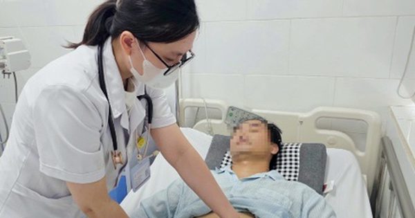 Người đàn ông bị viêm gan cấp do dùng trùng thuốc chứa paracetamol