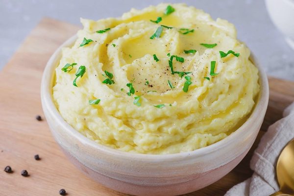 Người đàn ông giảm 12,5kg sau 6 tháng ăn khoai tây thay cơm, mì