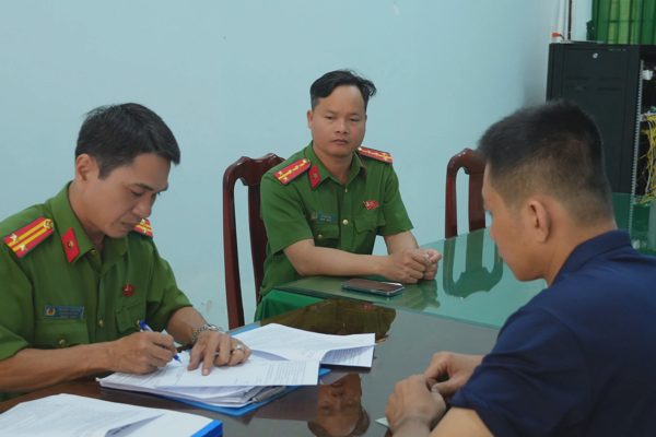 Người đàn ông gọi hơn 300 cuộc điện thoại quấy rối Cảnh sát 113