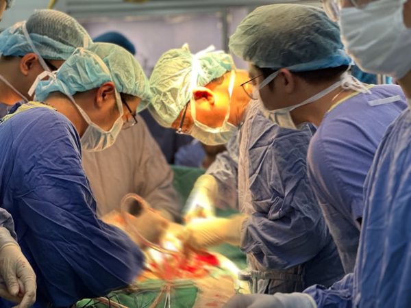 Người đàn ông mất toàn bộ bàng quang vì chủ quan