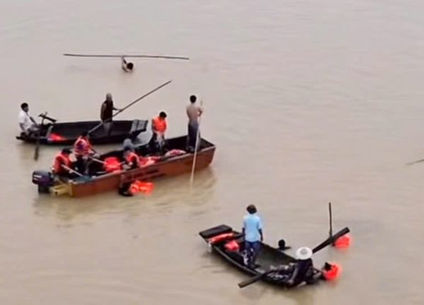 Người đàn ông ở Thanh Hoá bị lũ cuốn mất tích lúc đi đánh cá