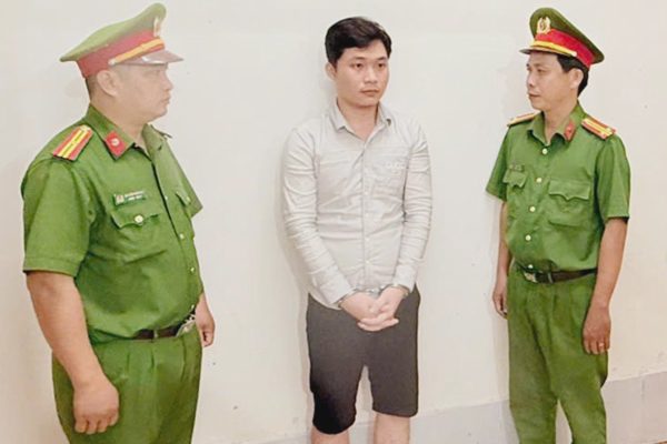 Người giả giám đốc doanh nghiệp thủy sản ở Cần Thơ bị bắt