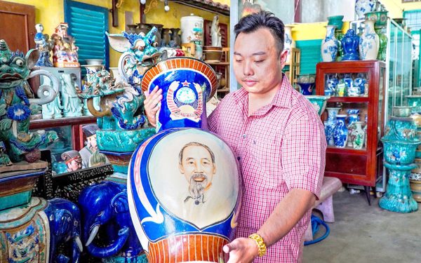 Người giữ ‘hồn’ gốm Nam Bộ với hàng chục ngàn kỷ vật
