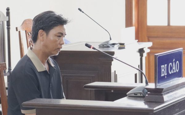Người làm thuê chở tôn gây tai nạn chết người, chủ cửa hàng cũng bị tội hình sự