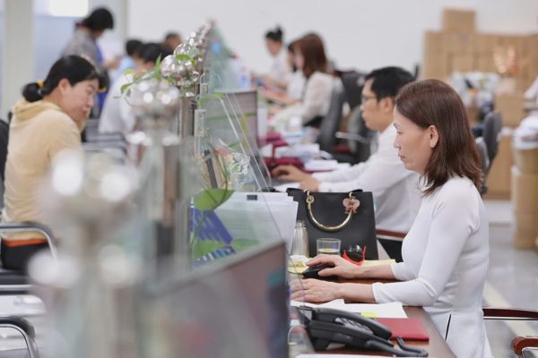 Người lao động có phải về nơi thường trú để rút bảo hiểm xã hội một lần?