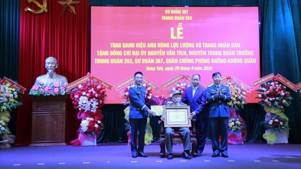 Người lính đi qua ba cuộc kháng chiến nhận danh hiệu Anh hùng Lực lượng vũ trang nhân dân