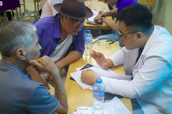 Người mắc tiểu đường đối mặt nhiều bệnh cùng lúc
