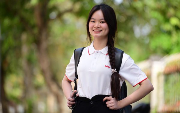 Người mẹ Vĩnh Long ngồi ở góc hội trường, một mình làm đủ nghề nuôi con vào đại học