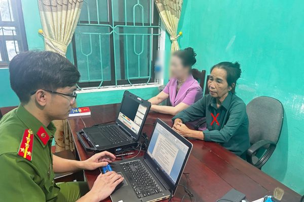 Người phụ nữ 68 tuổi bị cáo buộc lừa 15 người hơn 2,4 tỷ đồng