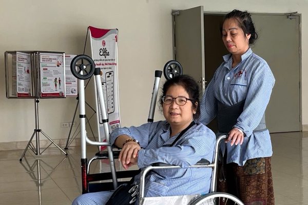 Người phụ nữ hai lần vượt biến cố, phải cắt cụt chân
