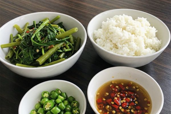 Người phụ nữ ngừng ăn cơm 3 tháng, cơ thể thay đổi ra sao?