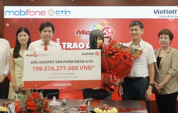Người phụ nữ ở An Giang trúng độc đắc 200 tỷ đồng