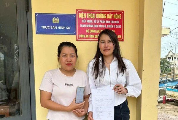 Người phụ nữ ở Quảng Trị trả lại gần 1 tỷ đồng cho người chuyển khoản nhầm