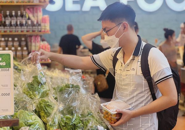 Người Việt ăn thịt gấp đôi mức khuyến nghị, lười ăn rau