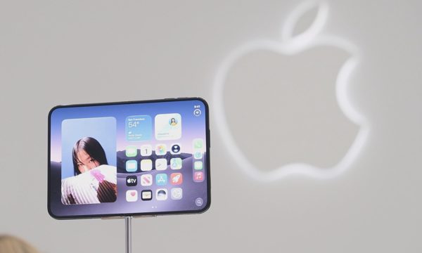 Người Việt đặt mua iPhone Duo phải cọc 30 triệu đồng