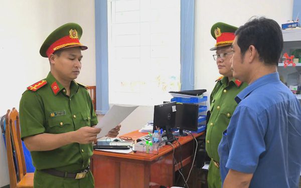 Nguyên kế toán trưởng ở An Giang rút hơn 1,5 tỉ đồng của cơ quan để trả nợ, tiêu xài