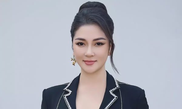 Nguyễn Thị Huyền - Hoa hậu Việt Nam đầu tiên trở thành tiến sĩ