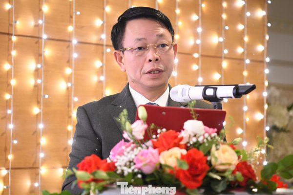Nhà báo Phùng Công Sưởng: 'Không quan trọng đi đâu, mà đã đi qua điều gì để thay đổi'