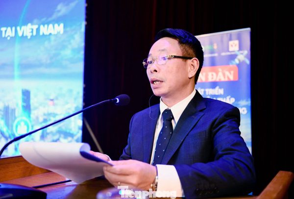 Nhà báo Phùng Công Sưởng: Vũ trụ đang trở thành không gian kinh tế quan trọng