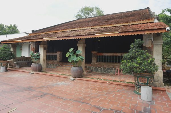 Nhà Đốc phủ sứ 130 năm tuổi làm từ toàn gỗ quý ở Tây Ninh