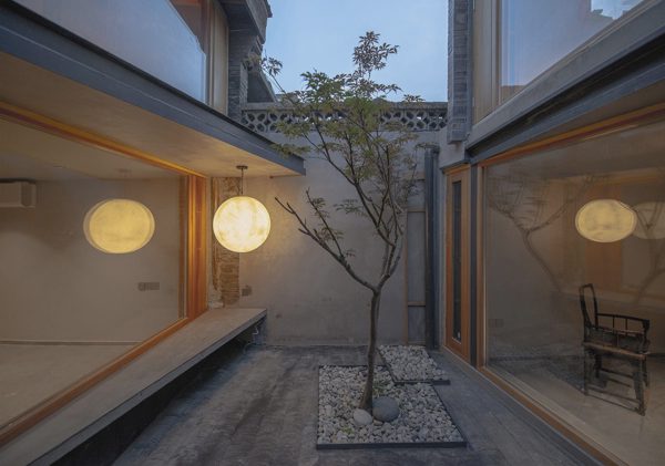 Nhà hẹp ngang đào sâu 0,85 m để mở rộng thêm phòng
