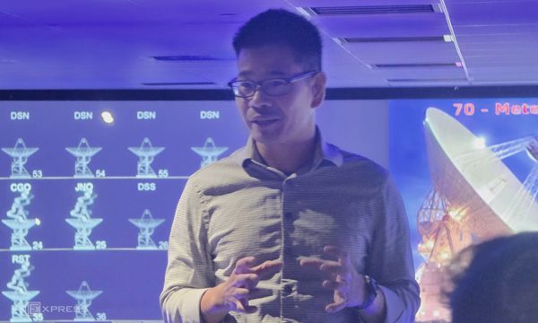 Nhà khoa học gốc Việt tìm cách đưa đồng hồ nguyên tử vào không gian