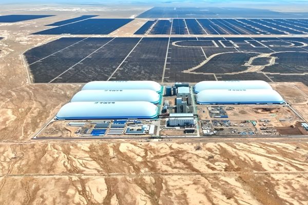 Nhà máy dùng CO₂ lưu trữ điện gió, điện mặt trời nhiều ngày thay vì vài giờ