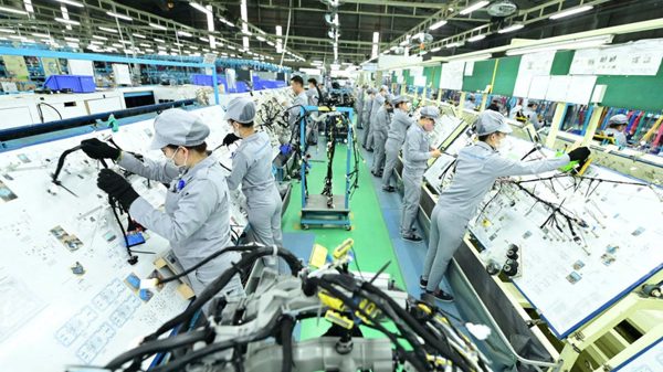 Nhà nước kiến tạo, doanh nghiệp tiên phong phát triển