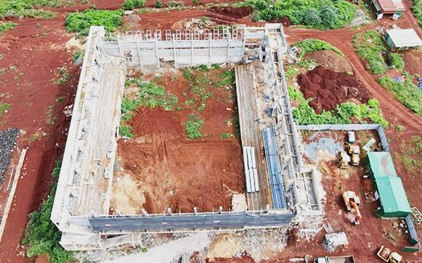 Nhà thi đấu 1.000 chỗ ngồi ở Đắk Lắk đang xây bị nứt gãy, chờ kết quả giám định