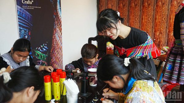 Nhà thiết kế Đặng Hương Quỳnh: Trao quyền làm chủ cuộc đời cho phụ nữ yếu thế thông qua nghệ thuật