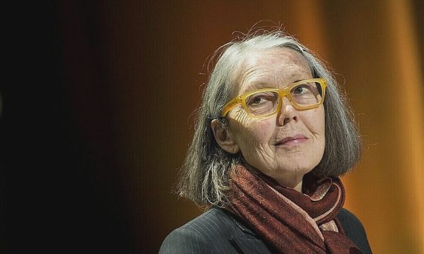 Nhà thơ Canada Anne Carson đoạt Nobel Văn học 2026