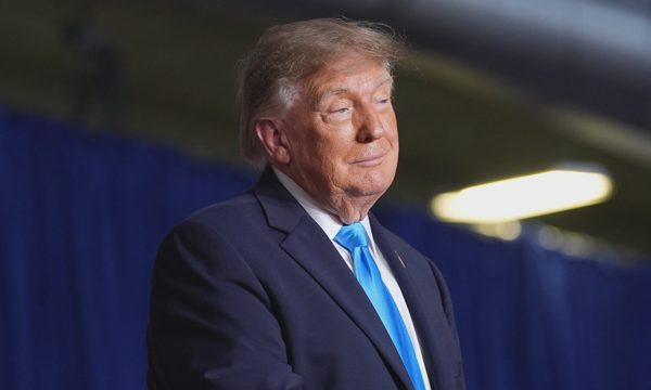 Nhà Trắng lý giải phát biểu 'để Iran xóa sổ Los Angeles, San Diego' của ông Trump