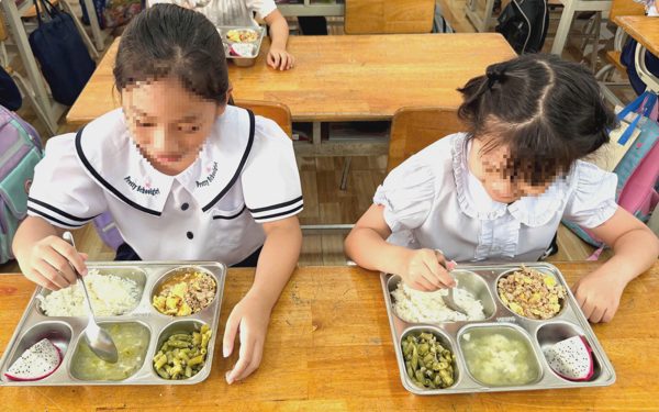 Nha Trang: Phụ huynh phản ánh suất ăn học đường, phường sẽ xử lý ngay bất kể ngày đêm