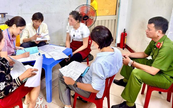 Nha Trang xử phạt nhiều hàng quán nổi tiếng chuyên phục vụ khách du lịch