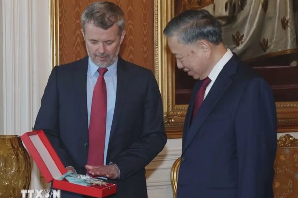 Nhà Vua Frederik X tặng Tổng Bí thư, Chủ tịch nước Tô Lâm huân chương cao quý nhất của Vương quốc Đan Mạch