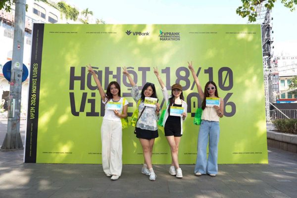 Nhận BIB, check-in, săn quà: Không khí sôi động tại VPIM Expo 2026
