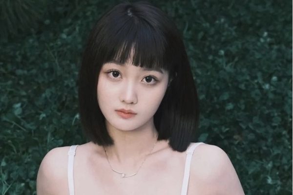 Nhận bó hoa ngày 20/10 của chồng, tôi uất nghẹn khi phát hiện sự thật