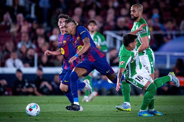 Nhận định bóng đá Betis vs Barca: Chuyến đi bão táp