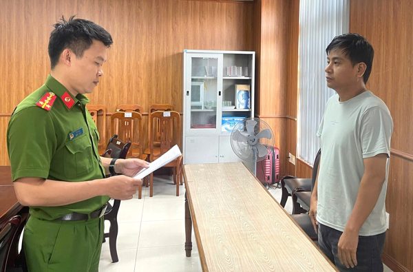 Nhận hơn 4,7 tỷ đồng nhờ mua nhà, người đàn ông chiếm đoạt rồi bỏ trốn